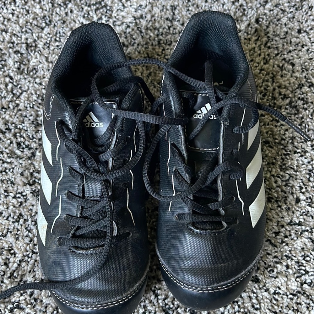 Adidas boys baseball cleats